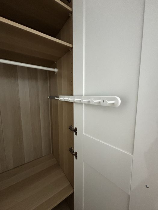 Vând dulap Ikea în stare foarte bună