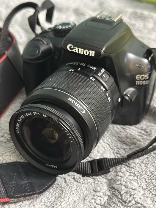 canon eos 1100D