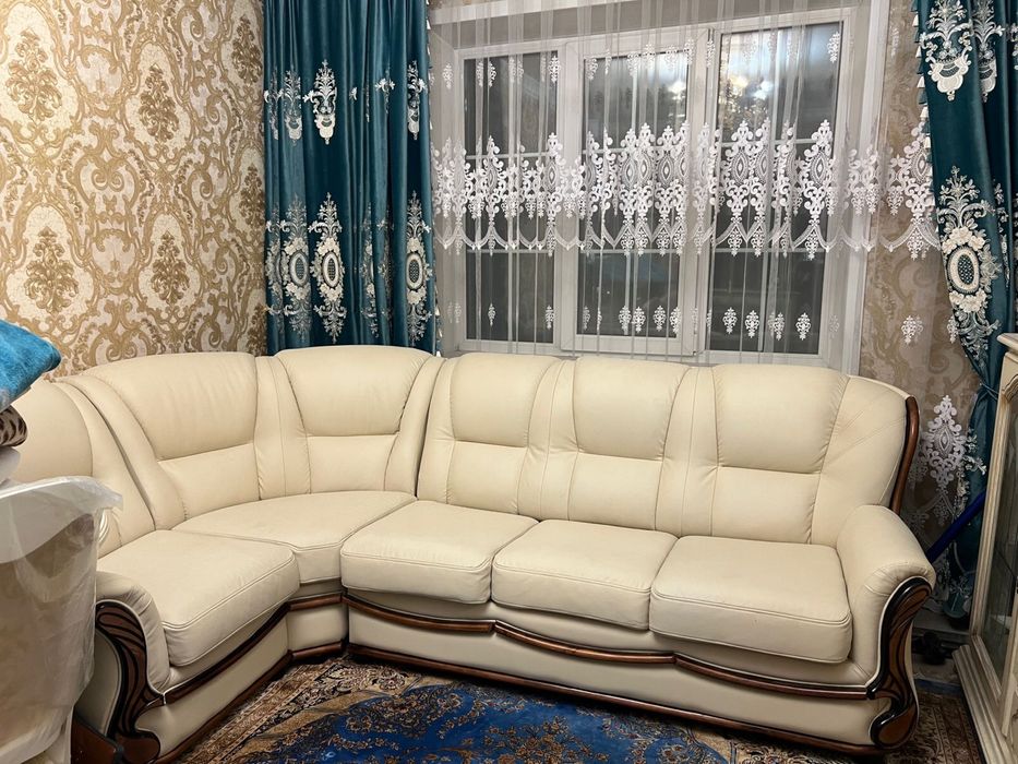 Продаётся диван в отличном состоянии.