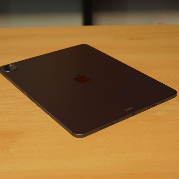 Apple iPad Pro A2461 12.9 inch 2021 Gen 5 (M1) 128 GB WiFi + Cellular, Space Grey, 12 LUNI GARANTIE