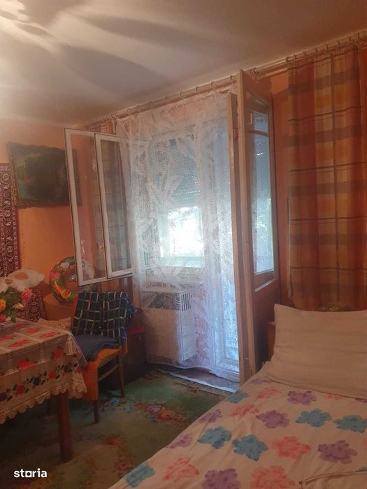 ageuropa.ro vinde ap 2 cam DECOMANDATE CARAMIDA etaj 2 Solidarității.