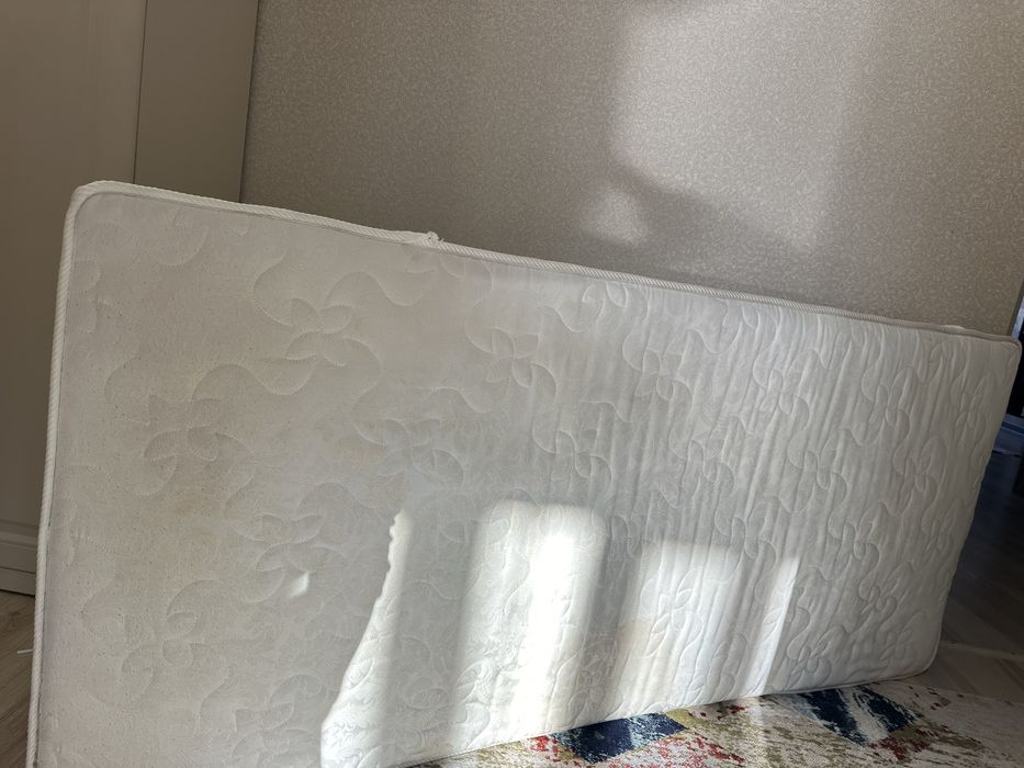 Матрас на кровать