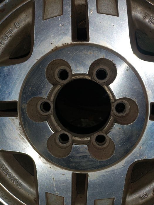 Продам колеса с дисками на джип внедорожник