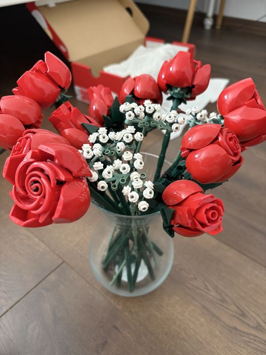 LEGO Рози (сглобени)