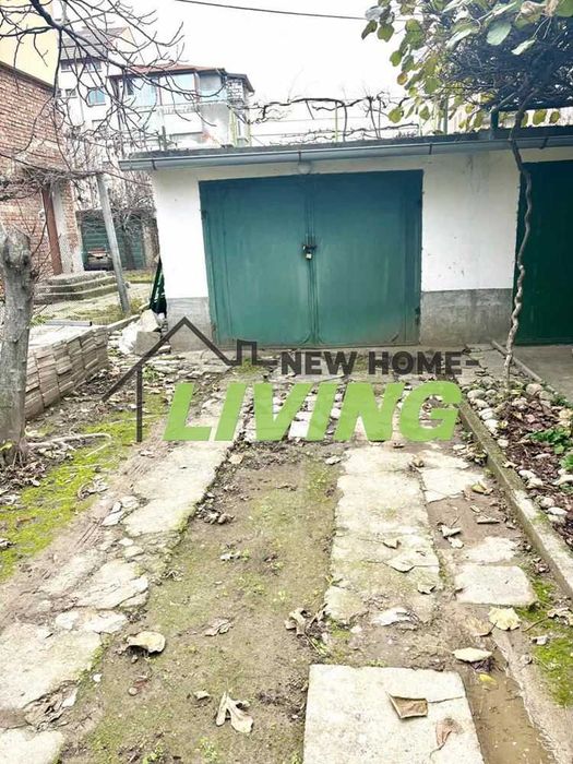 Продава се Етаж от къща в Пловдив, Христо Смирненски - 1335 кв.м за 83 €/кв.м - Снимка #16