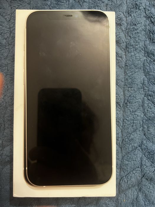 Iphone 12 с коробкой