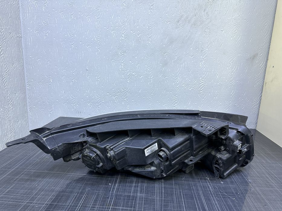 KIA K7 фара правая