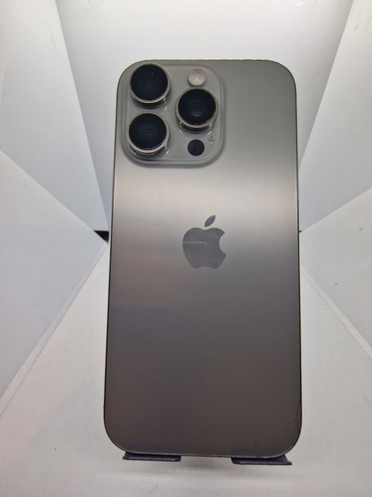 Apple Iphone 16 Pro