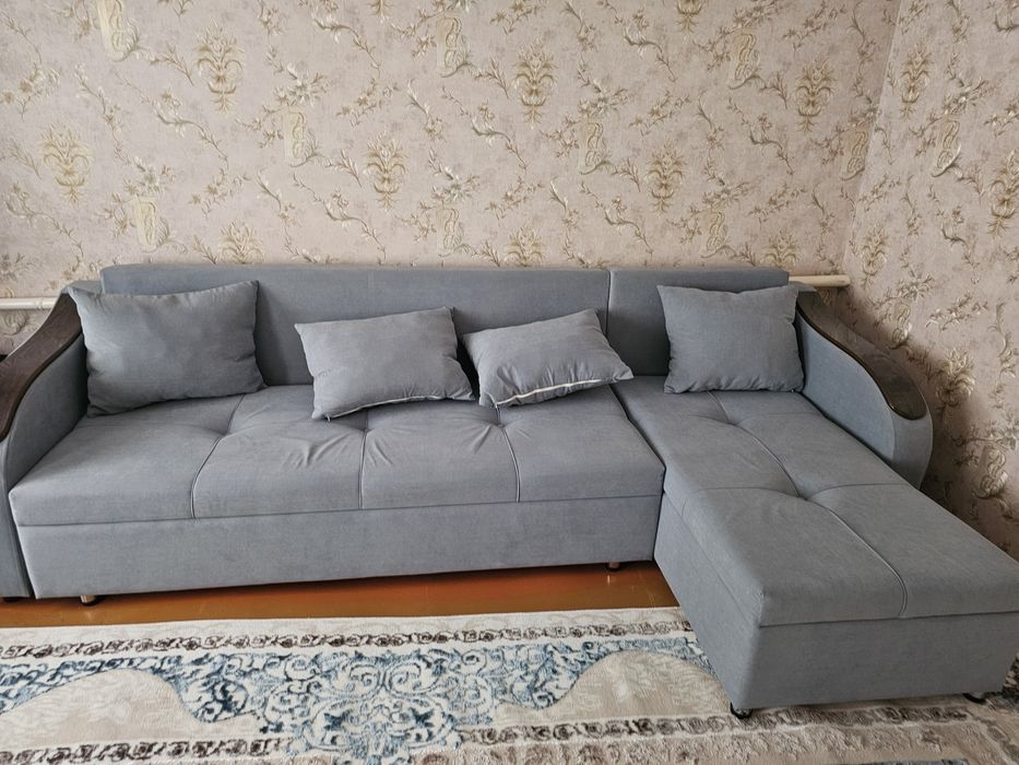 Продам диван !!!