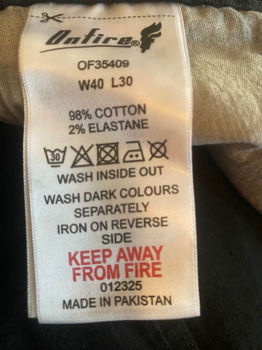 Черни мъжки дънки с отлично качество!