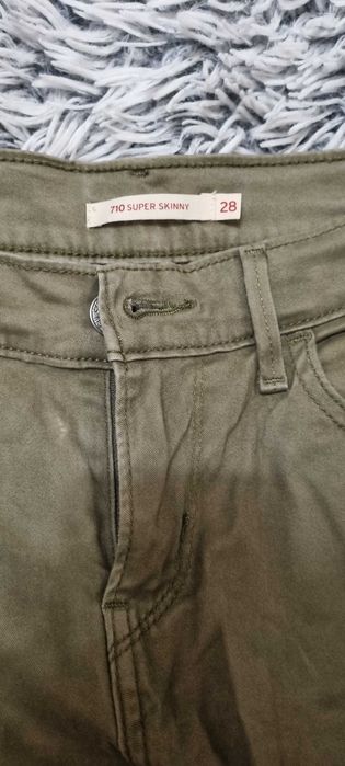 Vând blugi damă, prețuri accesibile