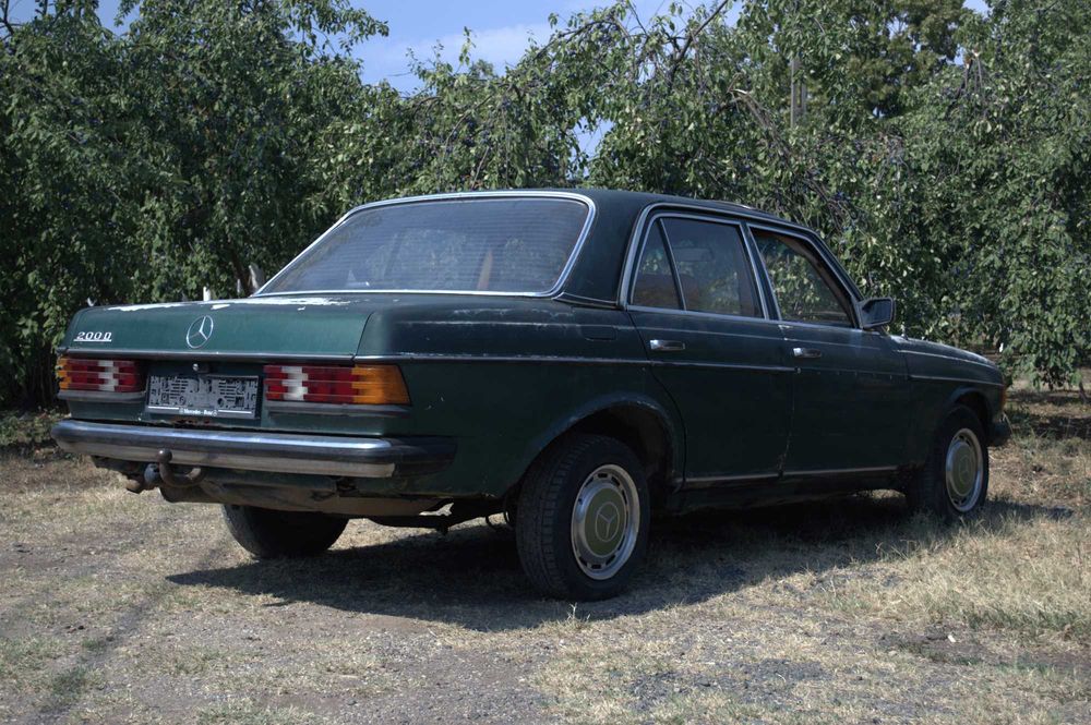 Mercedes-Benz W123 240D „Cobra” | 1982 | 2.4 Diesel | Stare Tehnică Bună | Trapă | Piele | Elemente Cromate | Complet | Pentru Piese