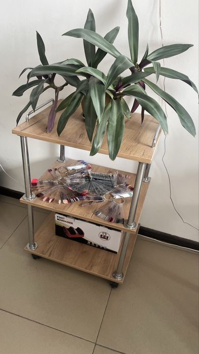 Стеллаж, помощник