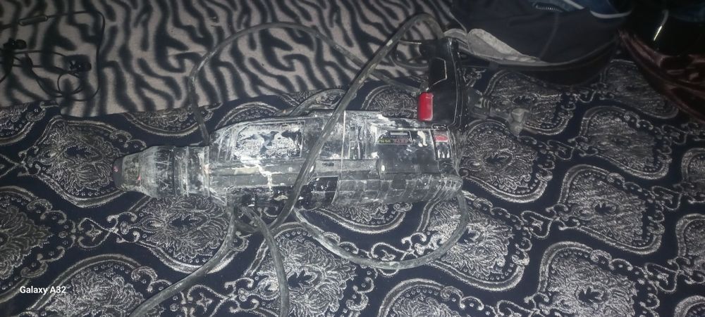 Перфоратор продам срочно