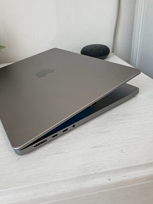 MacBook Pro 14" (M1 Pro)