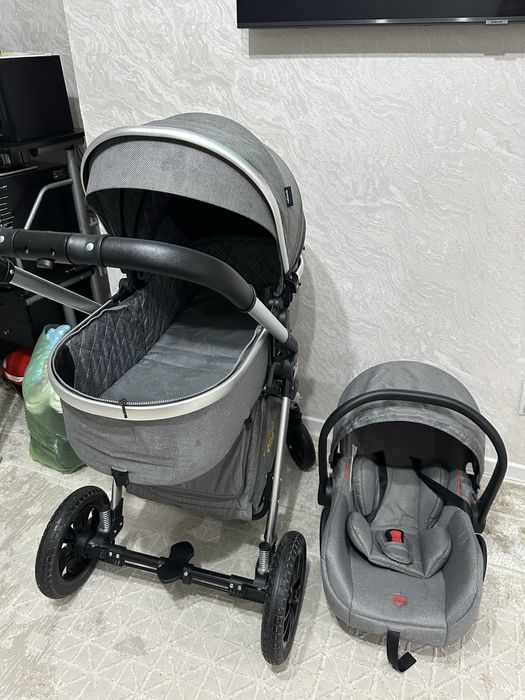 продам коляску в отличном состояний