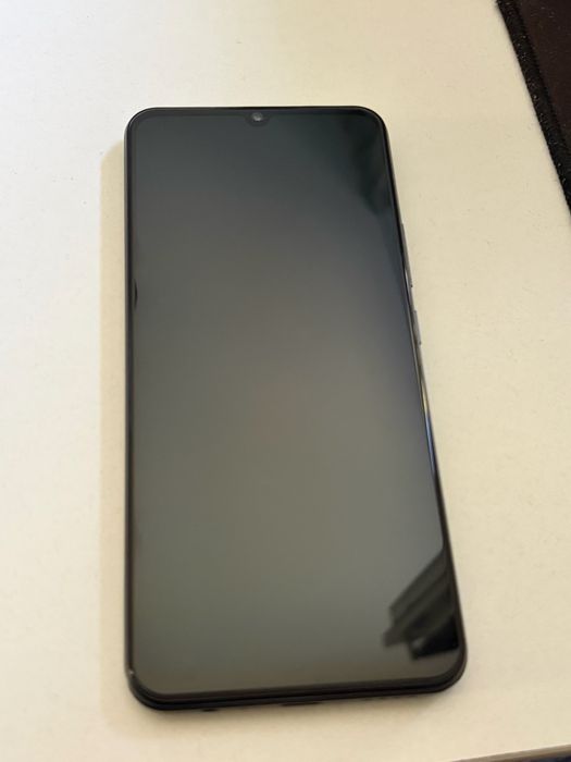 Продам смартфон Vivo Y55 в отличном состояний