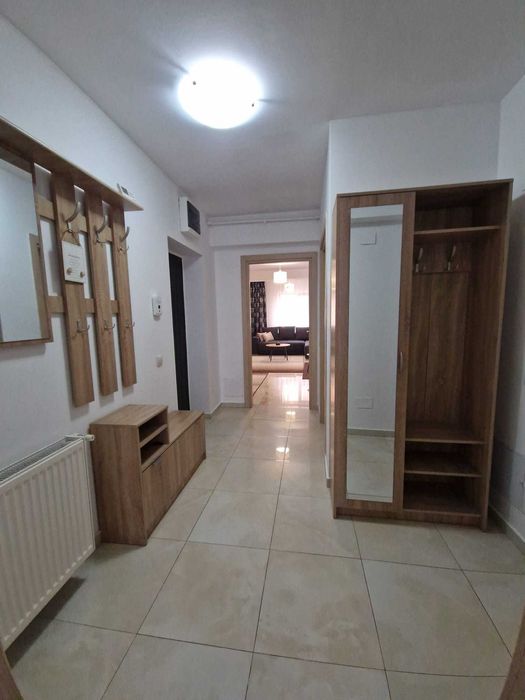 Apartament cu 2 camere, 2 balcoane, 3 zone de dormit - 450 euro