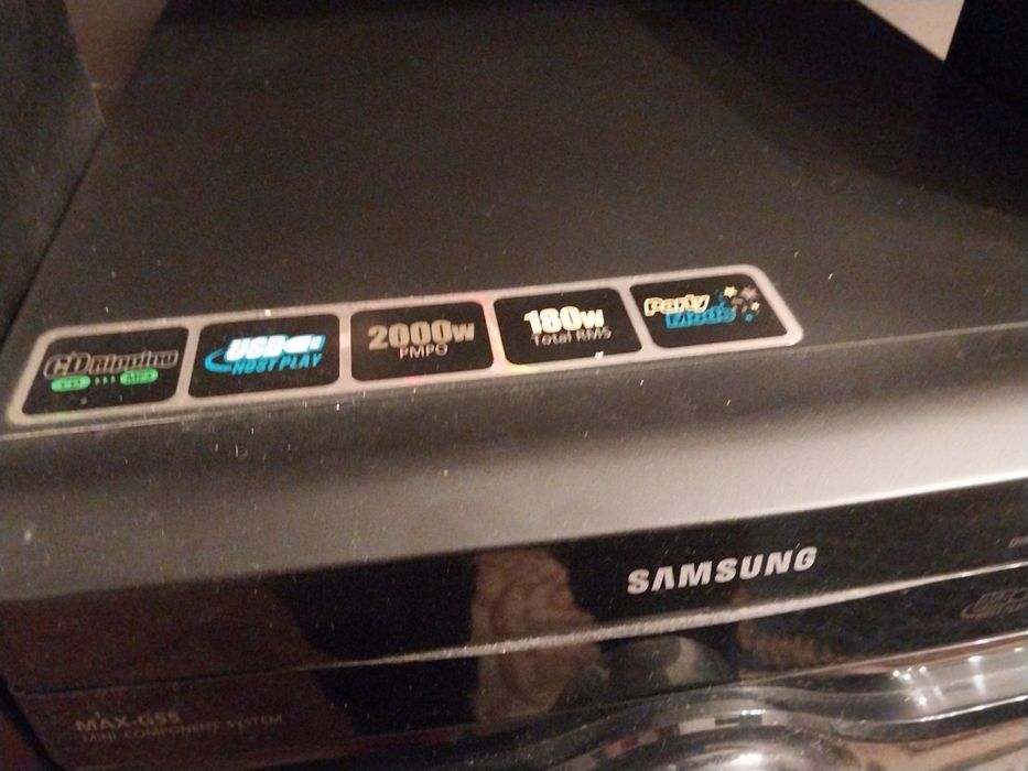 Музыкальный центр. SAMSUNG