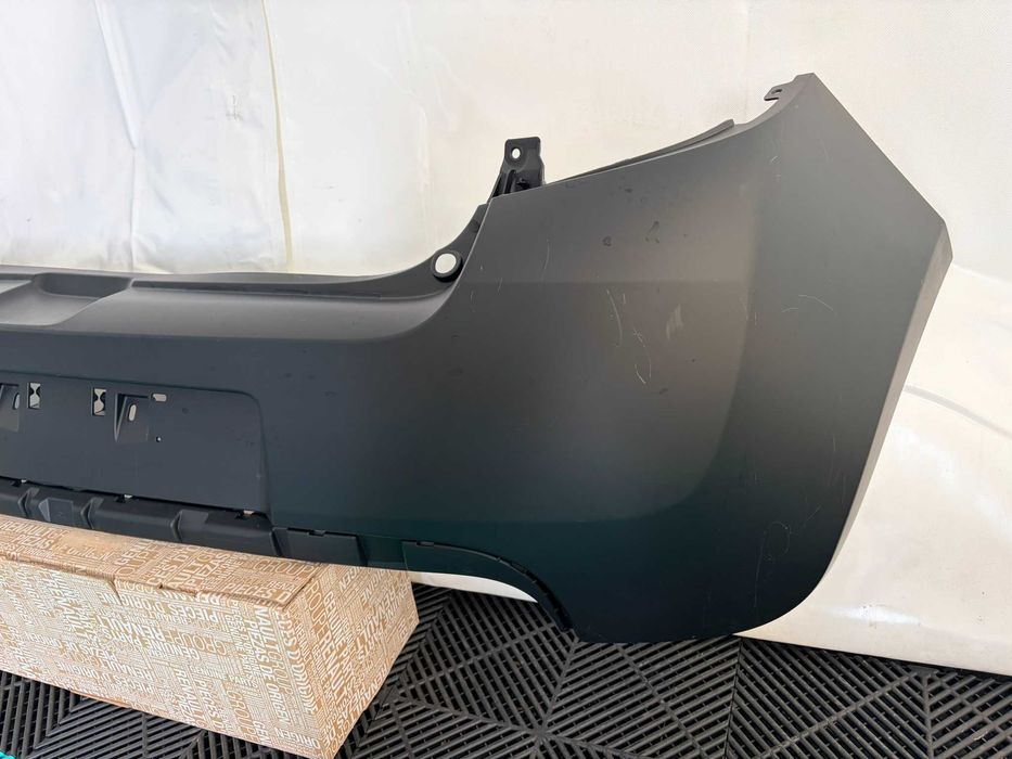 Bara spate Renault Clio 3 RS noua originala Renault