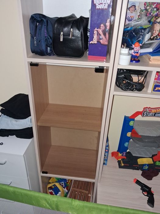 Секция,витрина,гардероб.