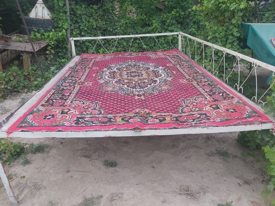 Тапчанлар сотилади