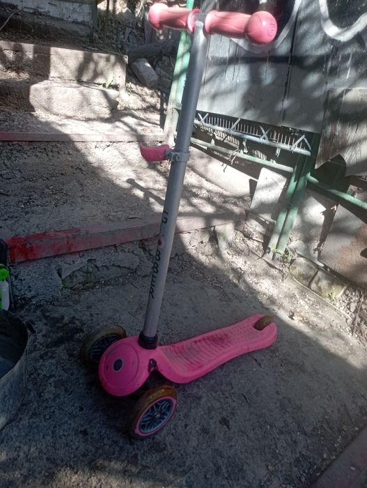 Продам велосипед и самокаты