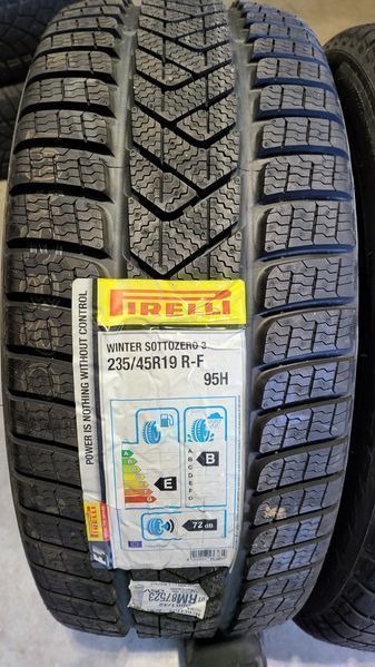 235/45/19 PIRELLI 4бр Runflat
