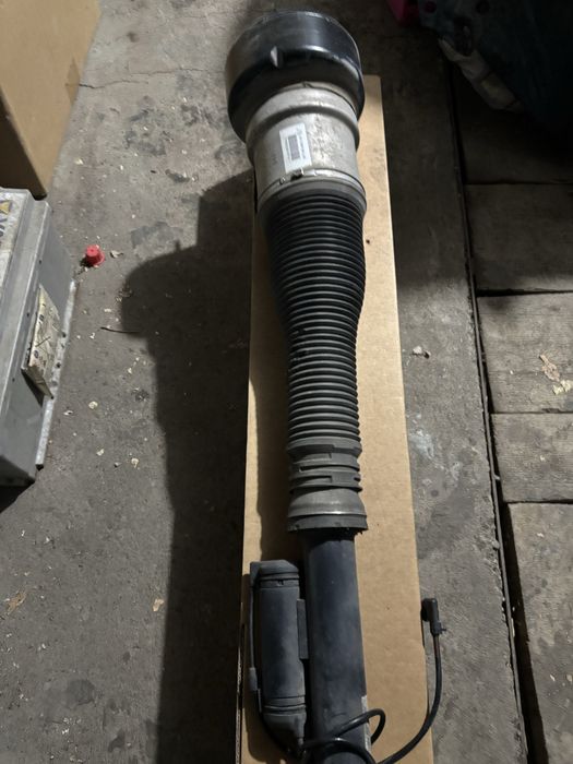 Мерседес w221 амортизоторы.