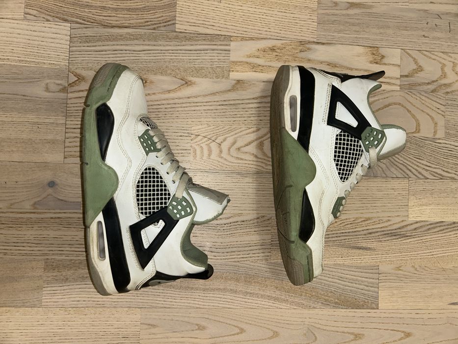Продам кроссовки Air Jordan 4| 40 размер