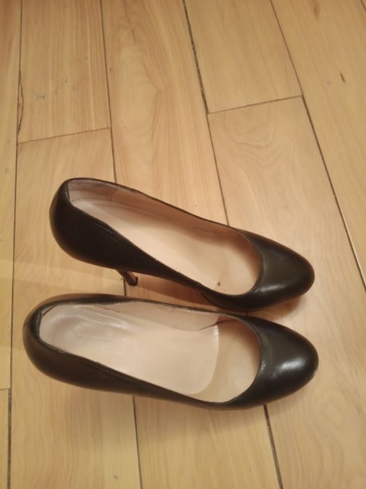 Туфли кожаные 38-39 р