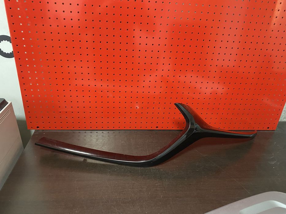 Ornament grila stanga fata sub far Mazda 3 an 2019