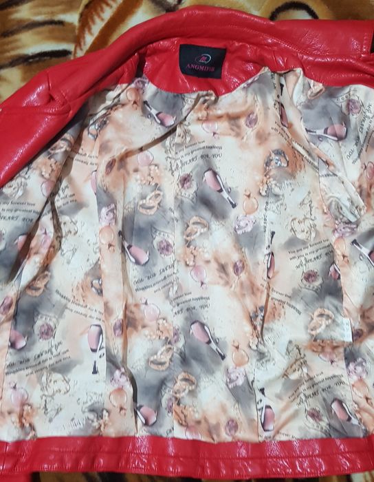 Нова! Кожаная отдам за пол цены