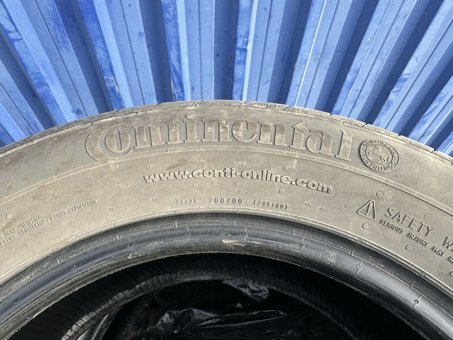 Продам б/у коплект летних шин Continental
