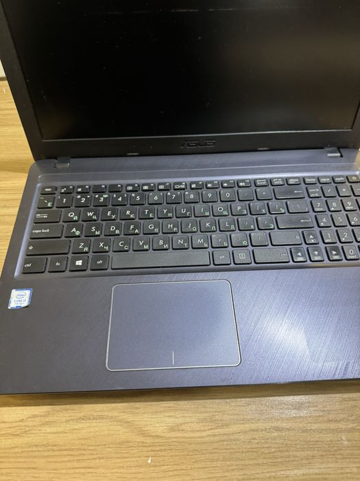 Ноутбук Asus / Core i3 / 4Gb ОЗУ