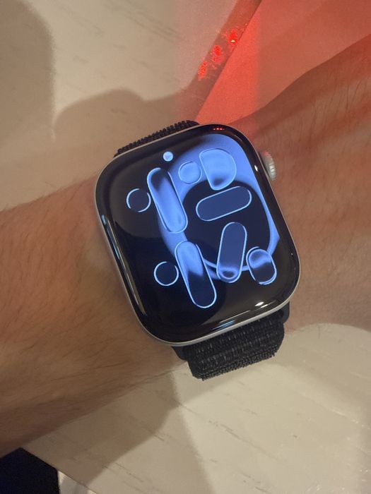 Apple watch 11 42mm Grey