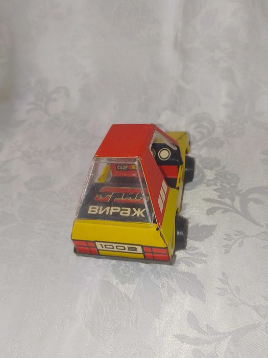 Стара   Руска Ламаринена Играчка,  Количка