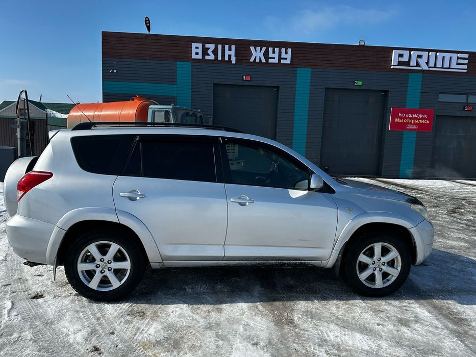 Продам Toyota Rav 4