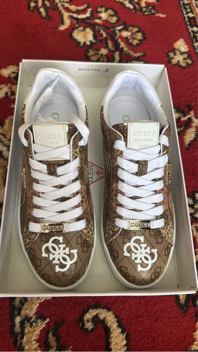 Обувь GUESS кеды