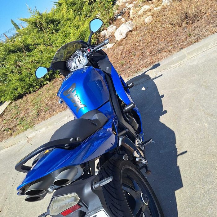 Triumph Sprint ST 1050