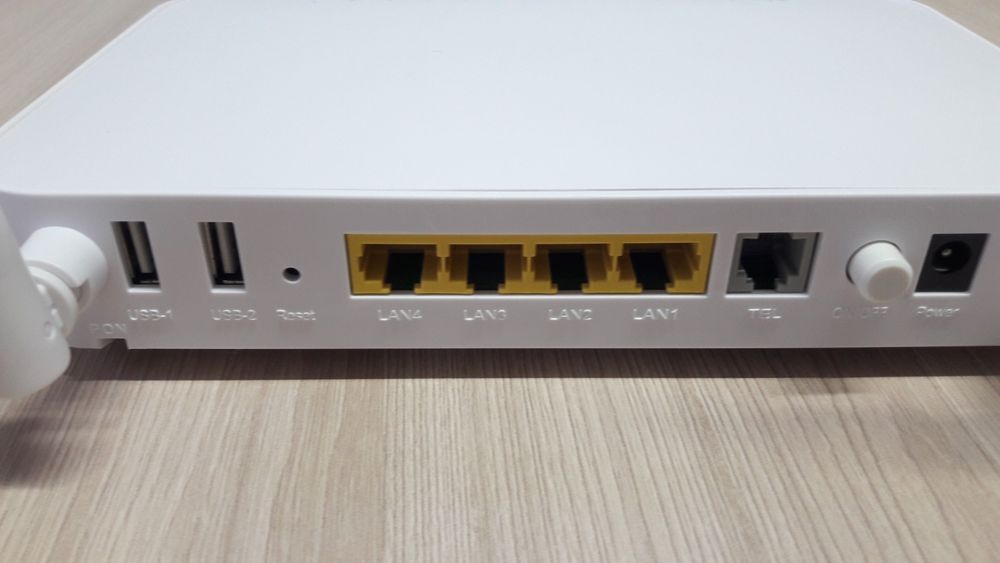 Модем GPON/EPON оптоволоконный с Wi-Fi
