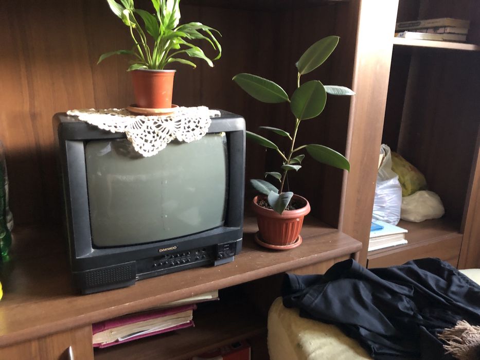 продается телевизор