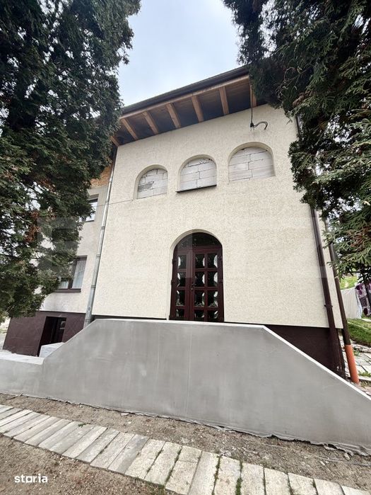 Casa si teren la strada asfaltata in Vatra Dornei