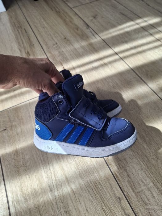 Adidasi copii marime 25