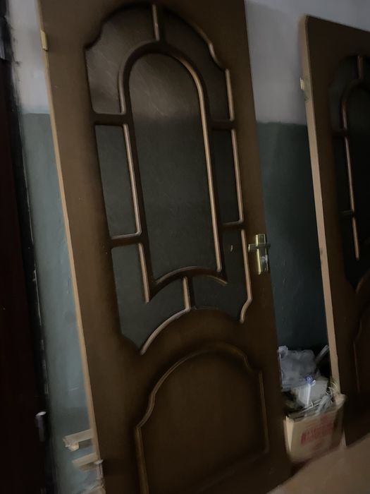 продам межкомнатые двери