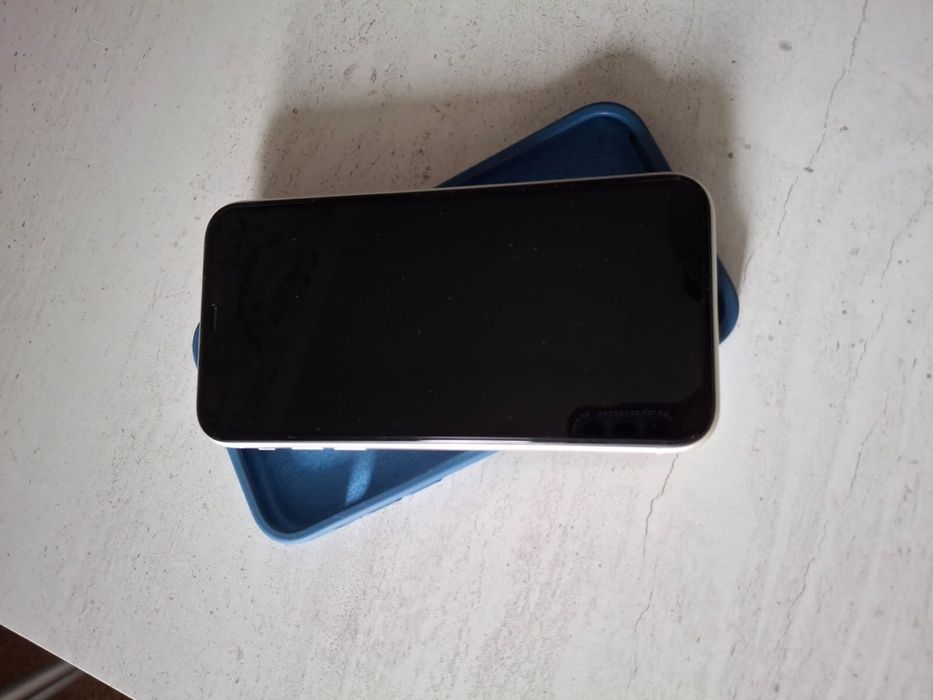 Айфон 11 128 батарея 82%