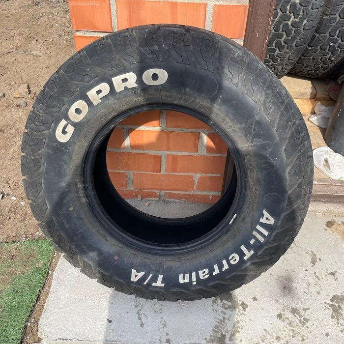 Продам шины в отличном состоянии.