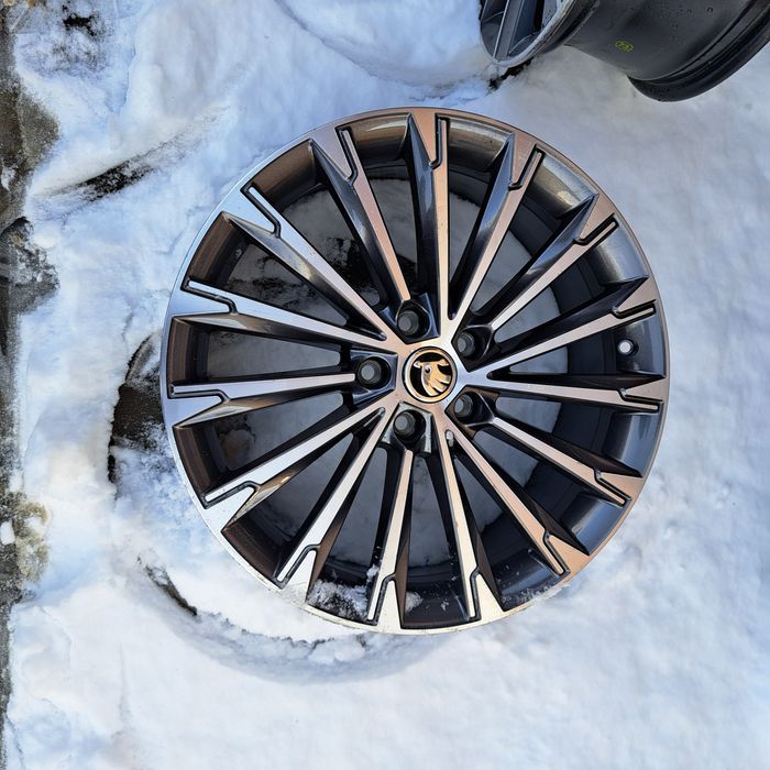 Janta Originală Skoda Octavia 4 RS R19 Nouă