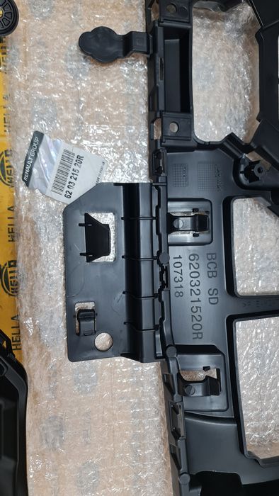 Grila masca radiator trager far led proiector Renault Megane 5 V Etech