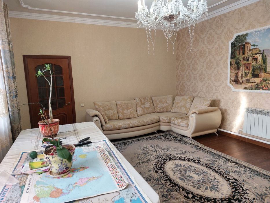 Сдаётся отдельно стоящие здания ,2 этажа, 250м²